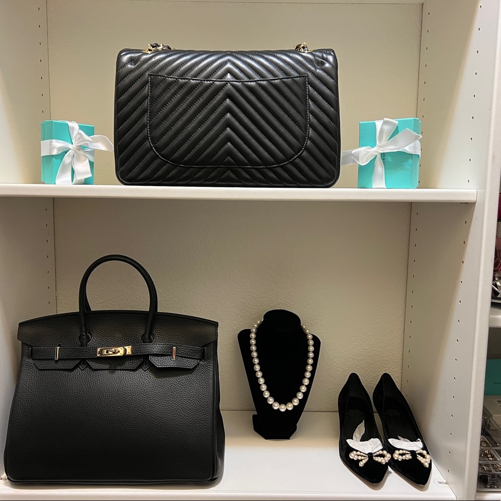 Luxury designer purse. - Picture 9 of 15